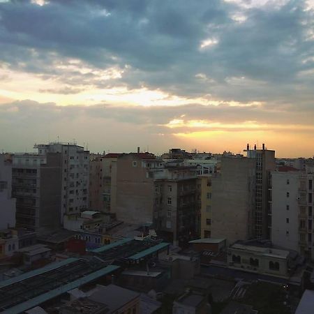 Tiny Loft Studio In The Heart Of Thessaloniki,17 Square Meters,On The Terrace Of The Building Bagian luar foto